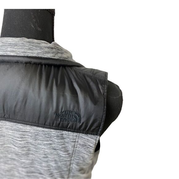 #151 THE NORTH FACE gray vest - Picture 3 of 8